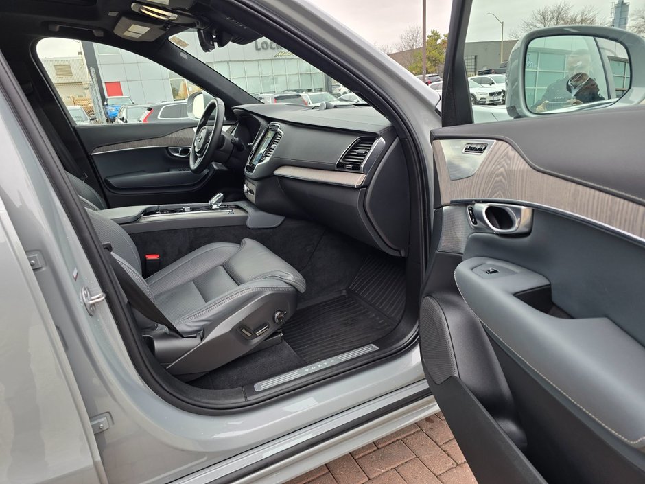 2024 Volvo XC90 ULTIMATE BRIGHT THEME-27