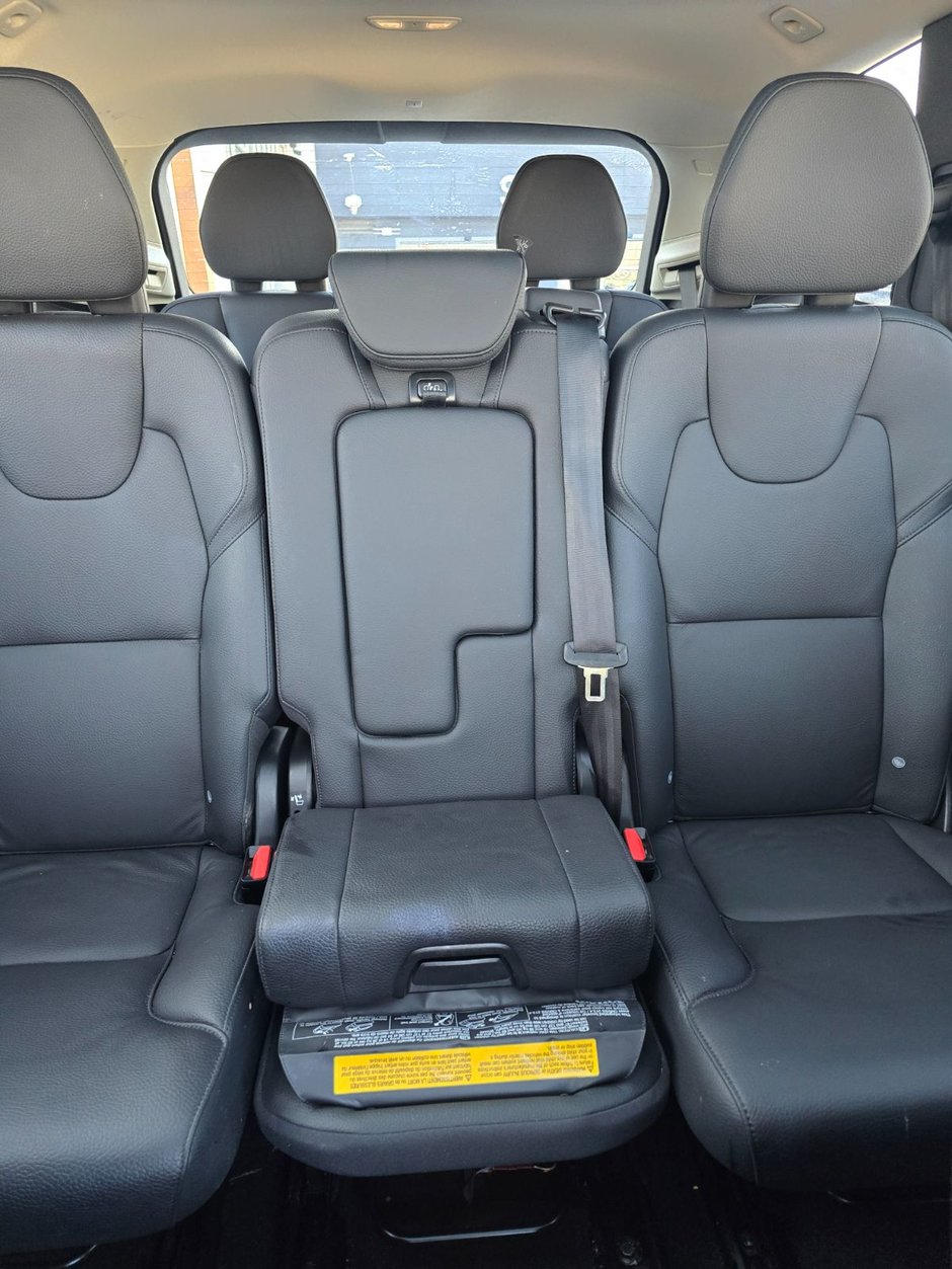 2024 Volvo XC90 PLUS BRIGHT THEME-27