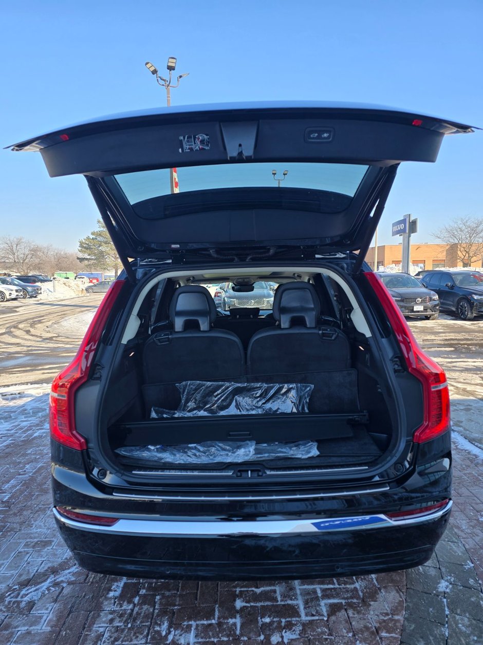 2024 Volvo XC90 PLUS BRIGHT THEME-17