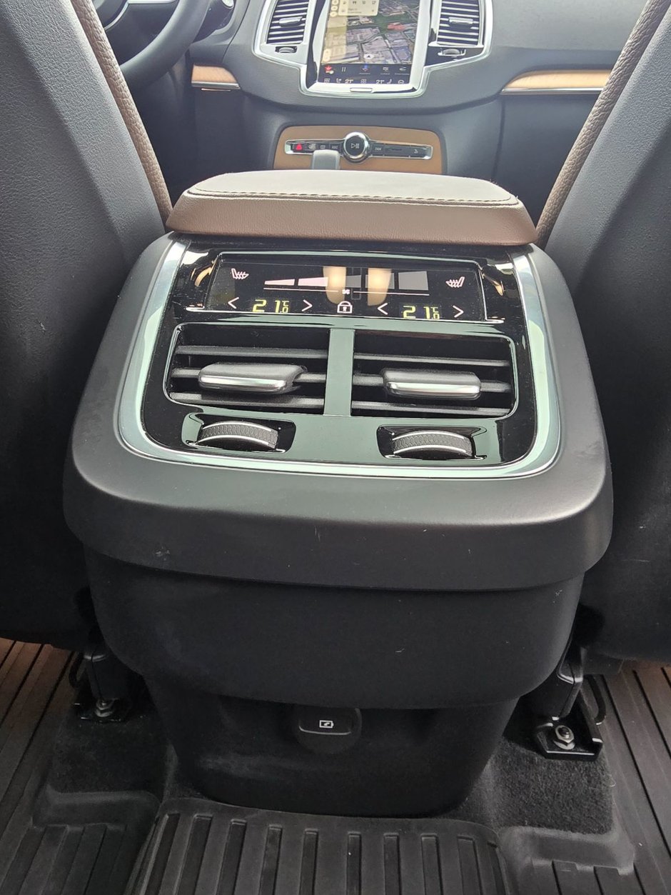 2024 Volvo XC90 PLUS BRIGHT THEME-20