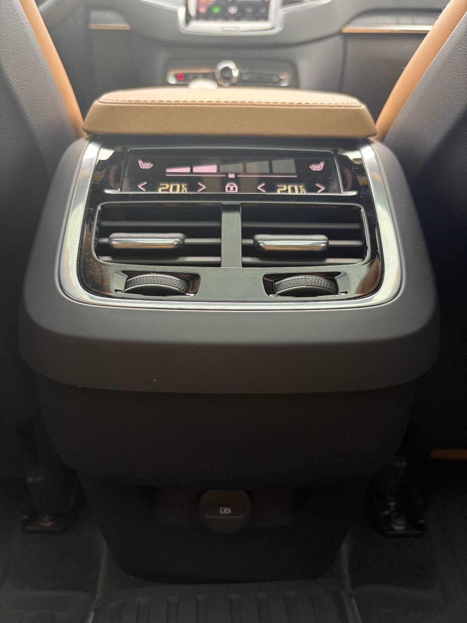2024 Volvo XC90 ULTIMATE BRIGHT THEME-22