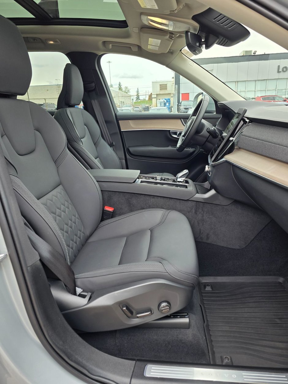 2025 Volvo XC90 CORE BRIGHT THEME-23