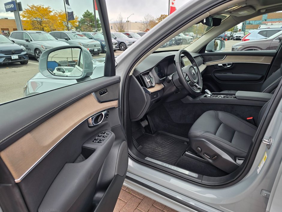 2025 Volvo XC90 CORE BRIGHT THEME-12