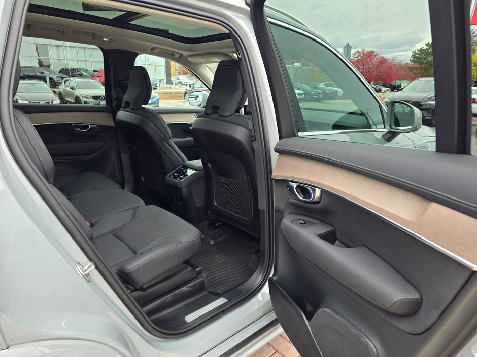 2025 Volvo XC90 CORE BRIGHT THEME-18
