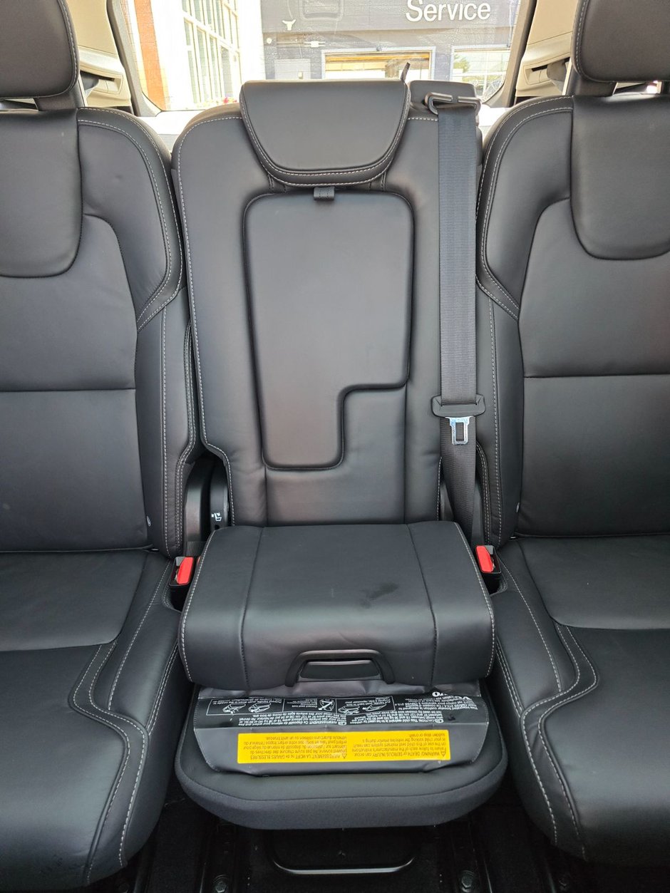 2025 Volvo XC90 ULTRA BRIGHT THEME-26