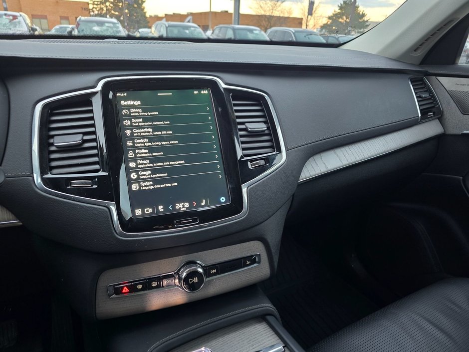 2025 Volvo XC90 ULTRA BRIGHT THEME-29