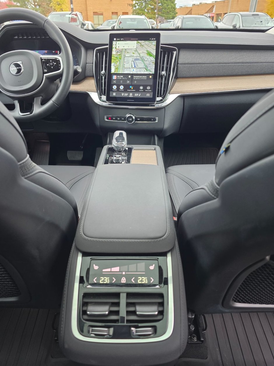2025 Volvo XC90 CORE BRIGHT THEME-21