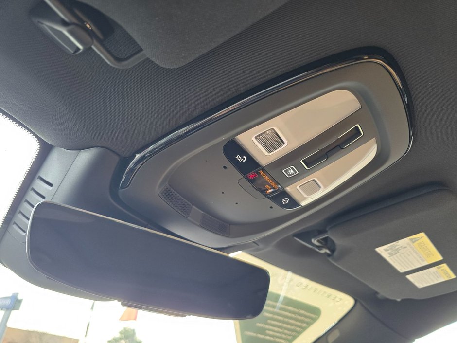 2025 Volvo XC90 ULTRA BRIGHT THEME-27