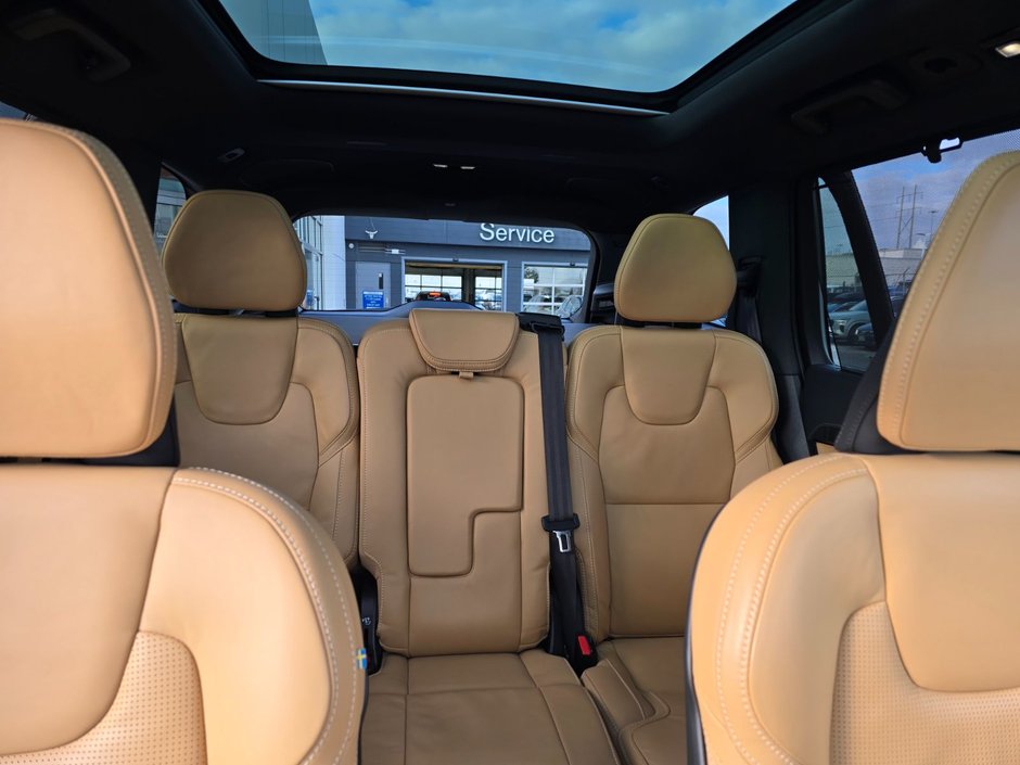 2025 Volvo XC90 ULTRA BRIGHT THEME-6