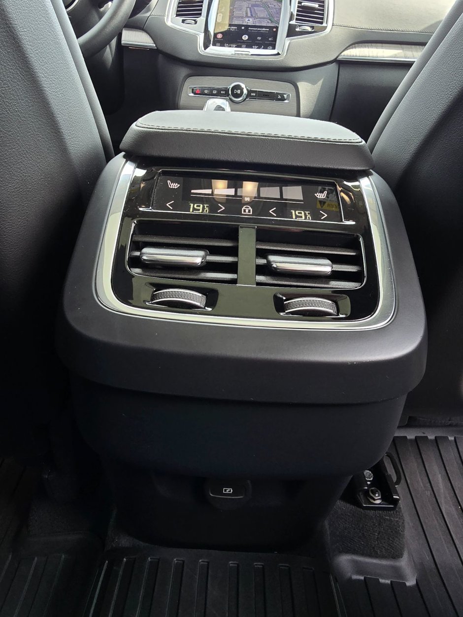 2025 Volvo XC90 ULTRA BRIGHT THEME-20