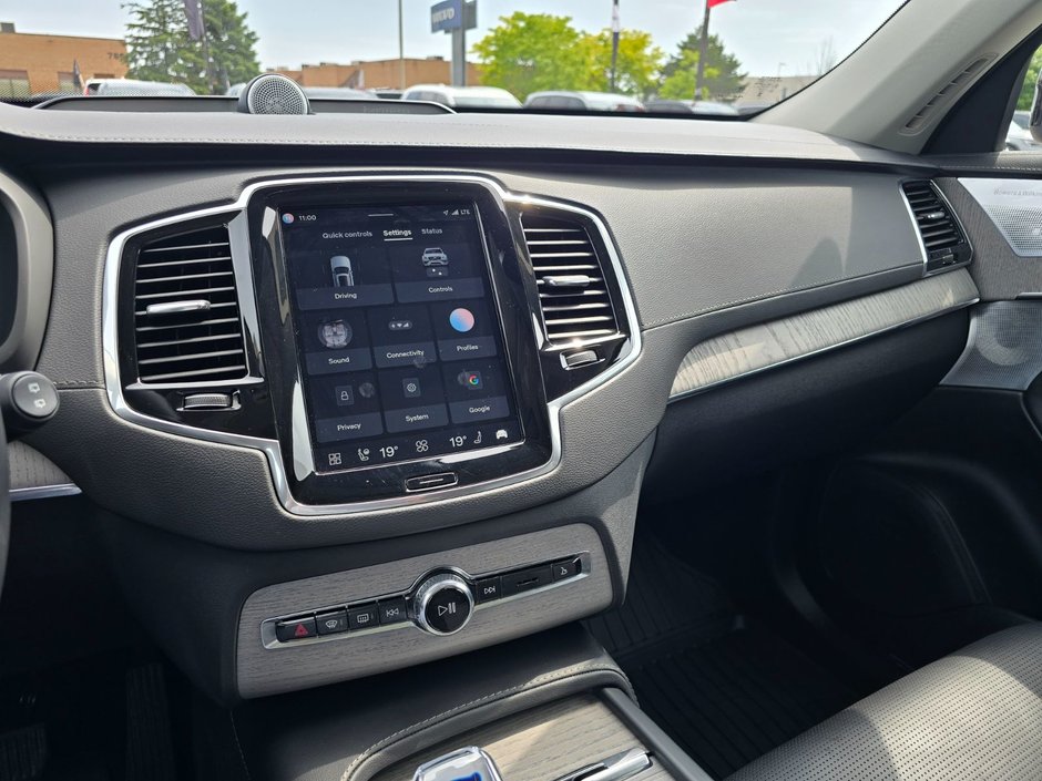 2025 Volvo XC90 ULTRA BRIGHT THEME-30