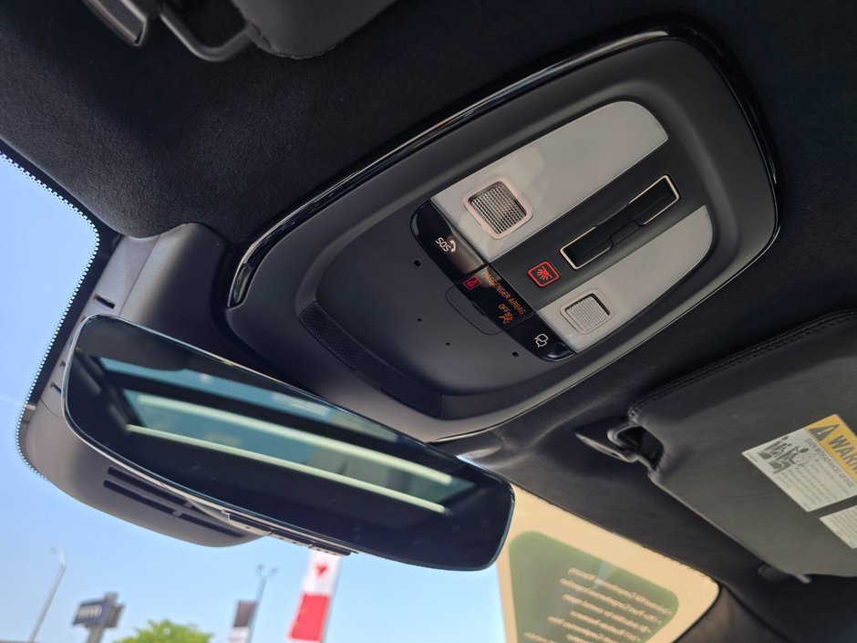 2025 Volvo XC90 ULTRA BRIGHT THEME-28