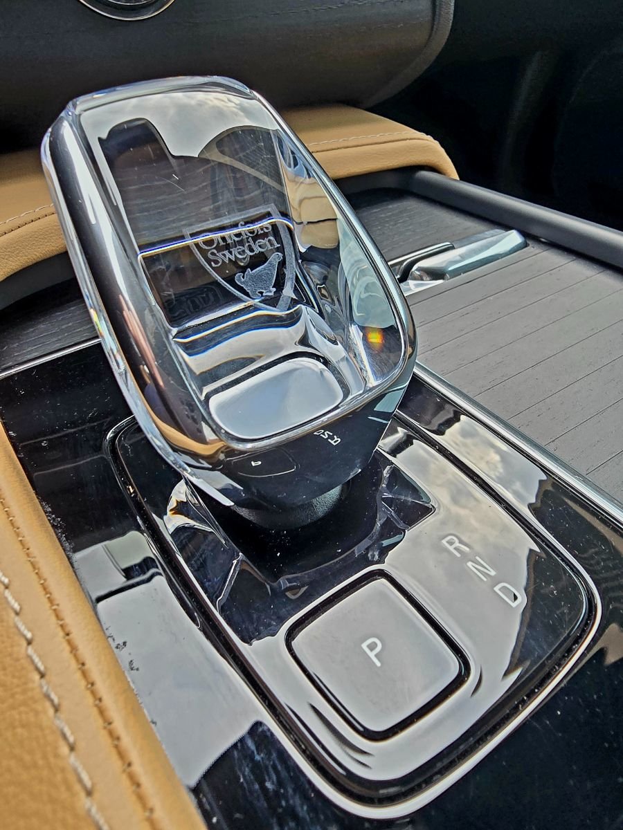 2025 Volvo XC90 ULTRA BRIGHT THEME-31
