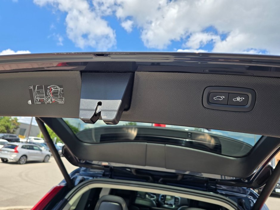 2025 Volvo XC90 ULTRA BRIGHT THEME-16