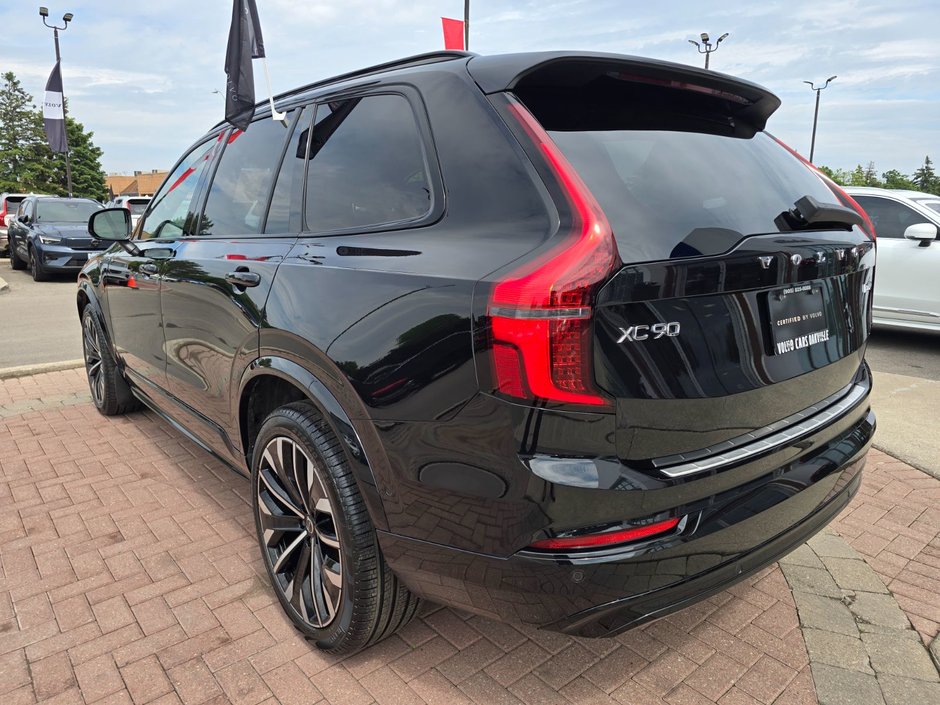 2026 Volvo XC90 PLUS DARK THEME-11