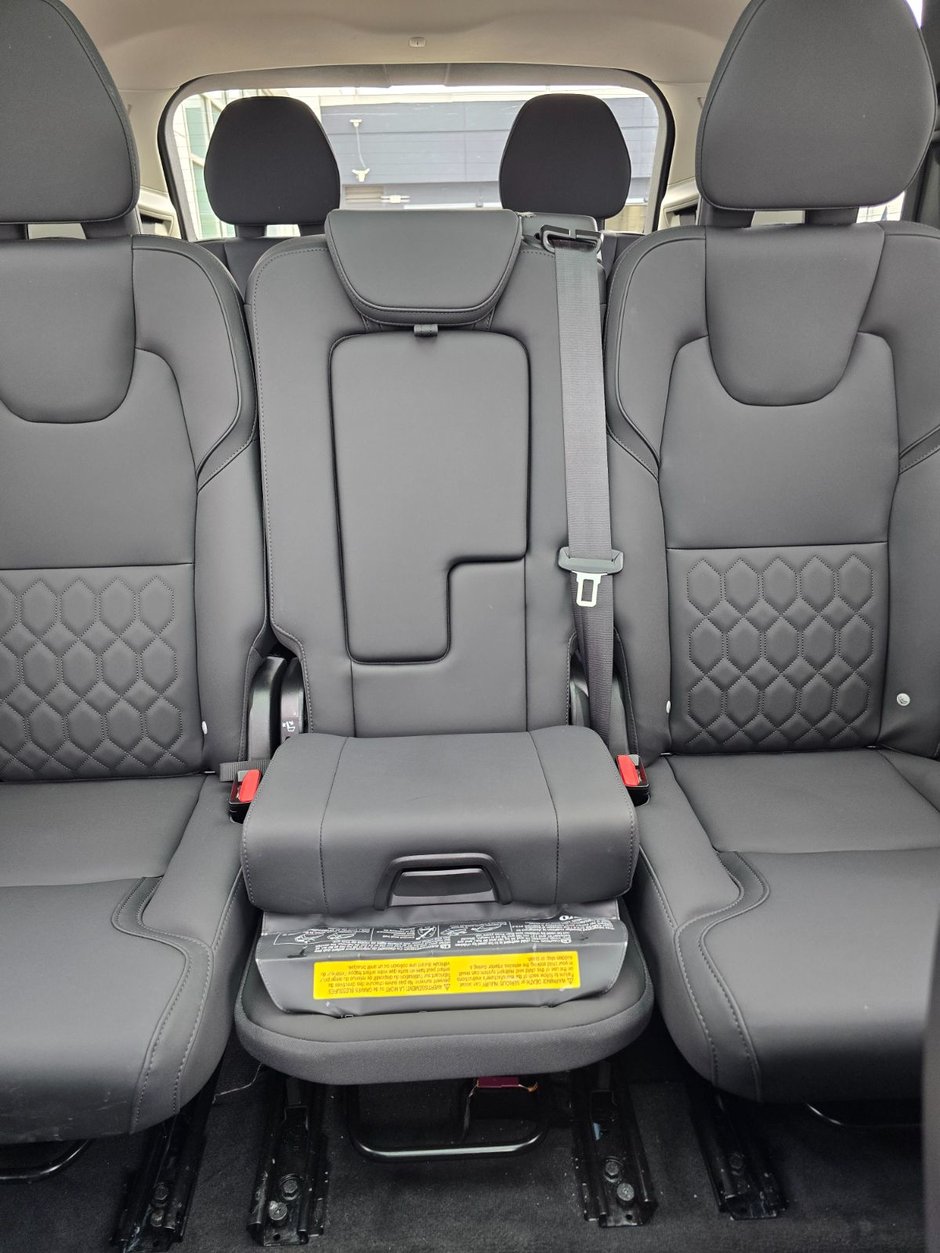2026 Volvo XC90 PLUS DARK THEME-25