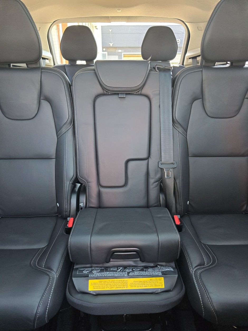 2026 Volvo XC90 ULTRA DARK THEME-26