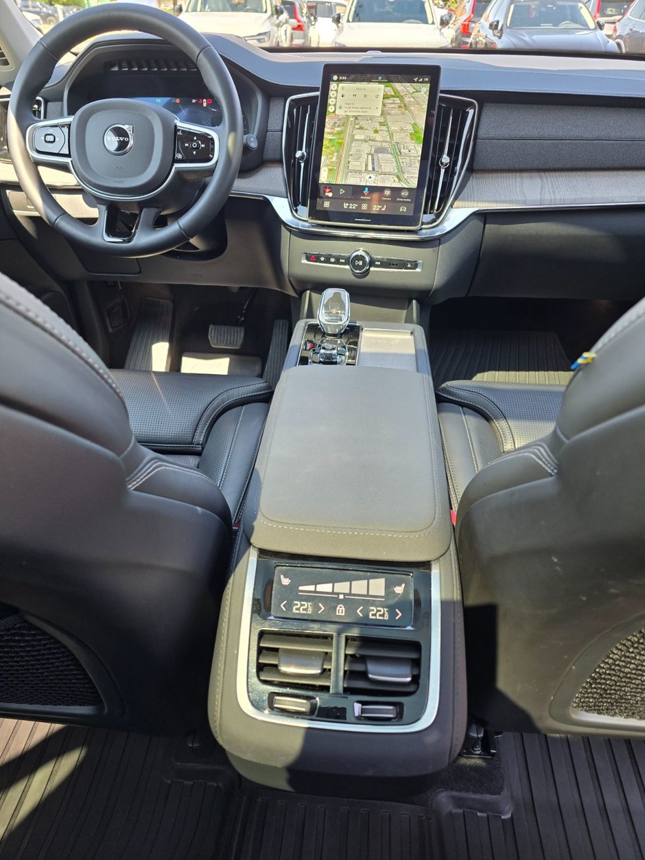 2026 Volvo XC90 ULTRA DARK THEME-21