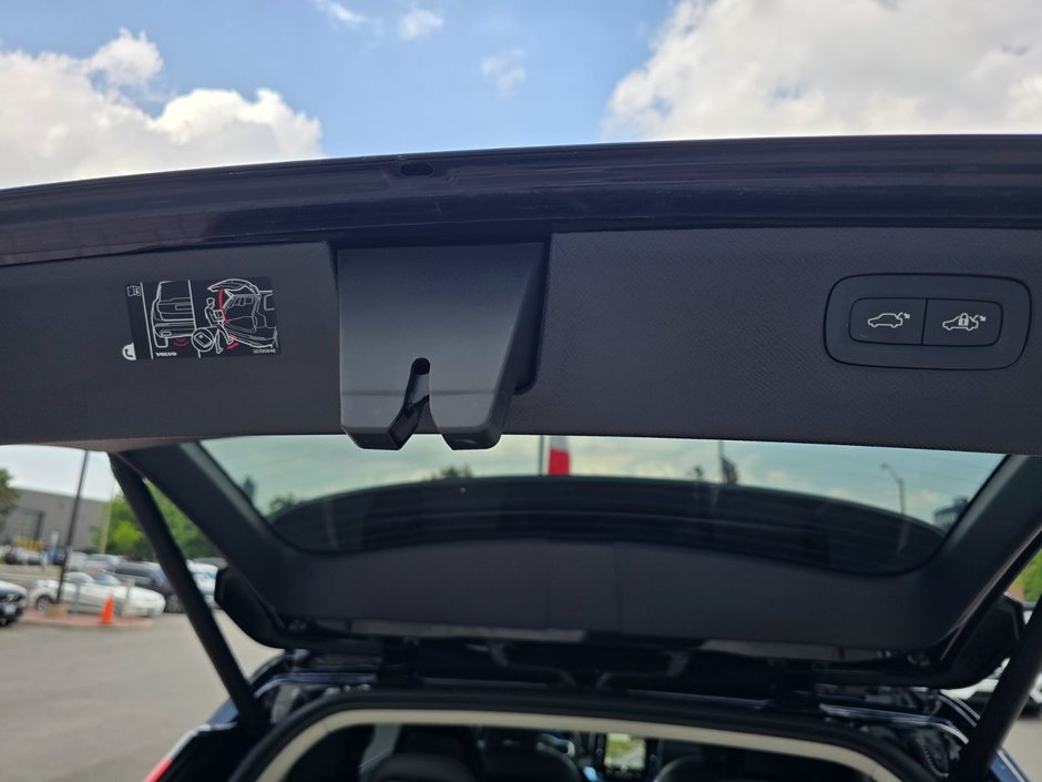 2026 Volvo XC90 ULTRA BRIGHT THEME-17