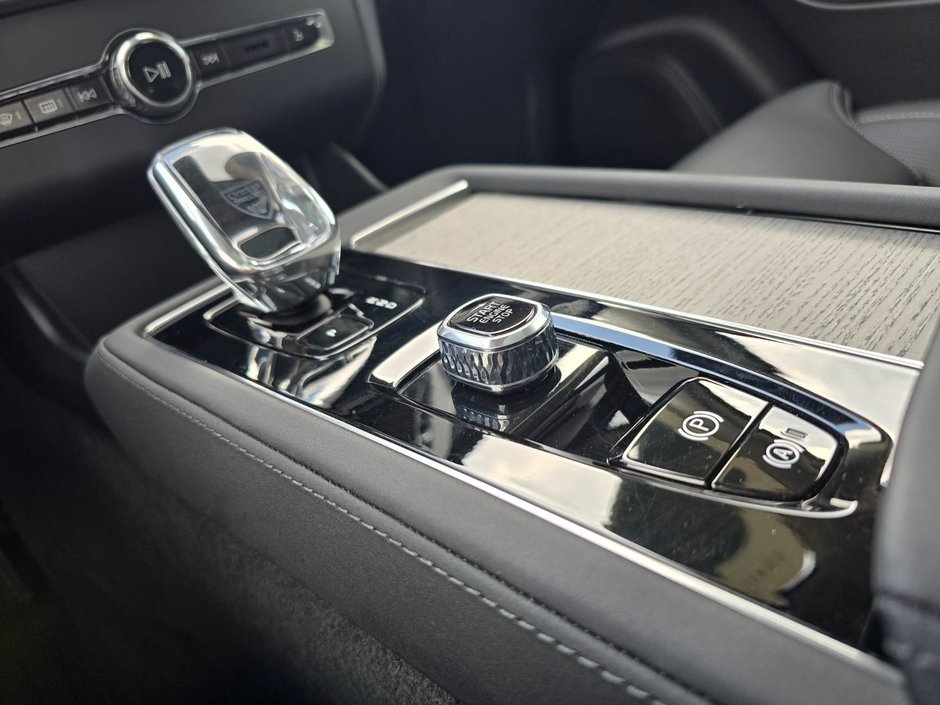 2026 Volvo XC90 ULTRA BRIGHT THEME-30