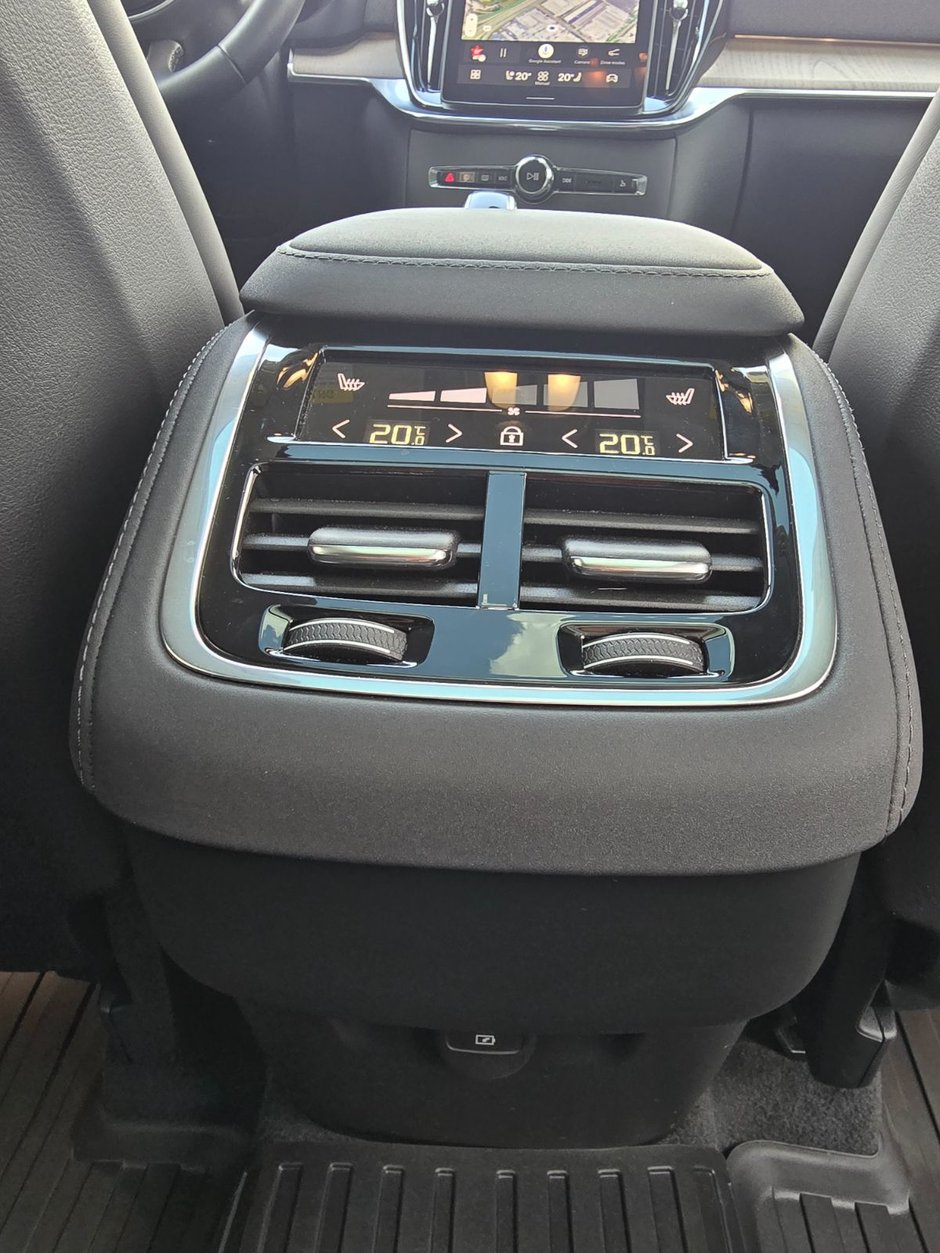 2026 Volvo XC90 ULTRA BRIGHT THEME-21