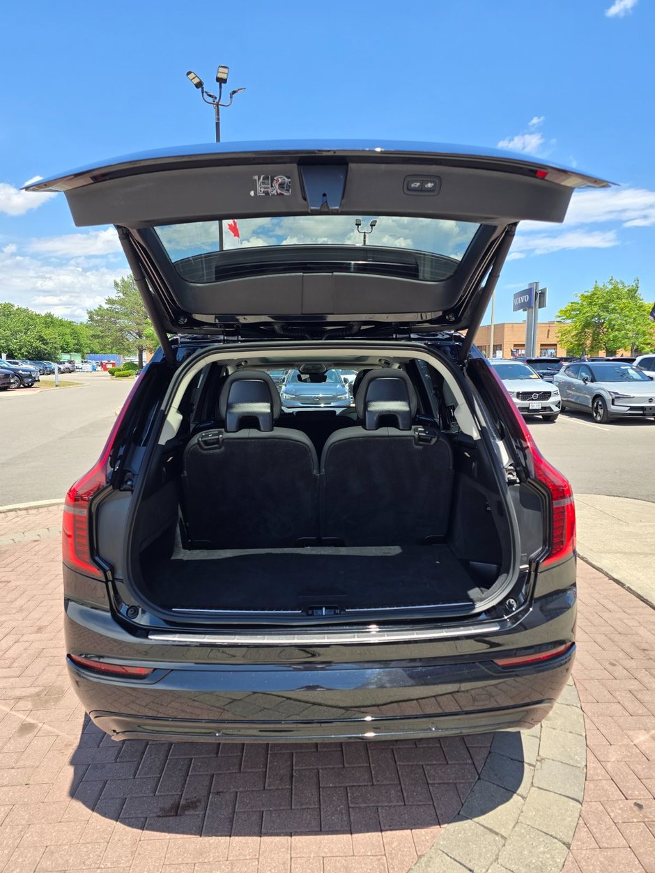 2026 Volvo XC90 PLUS DARK THEME-15