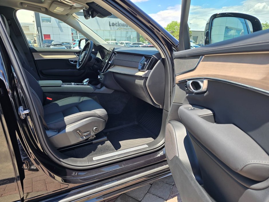 2026 Volvo XC90 PLUS DARK THEME-22