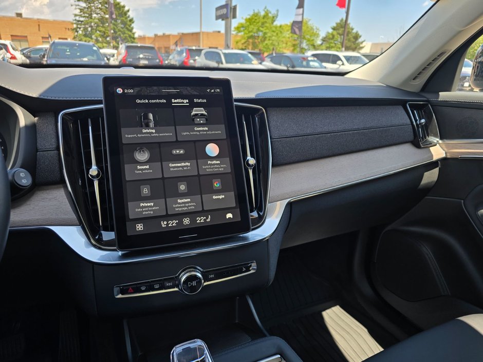 2026 Volvo XC90 PLUS DARK THEME-30