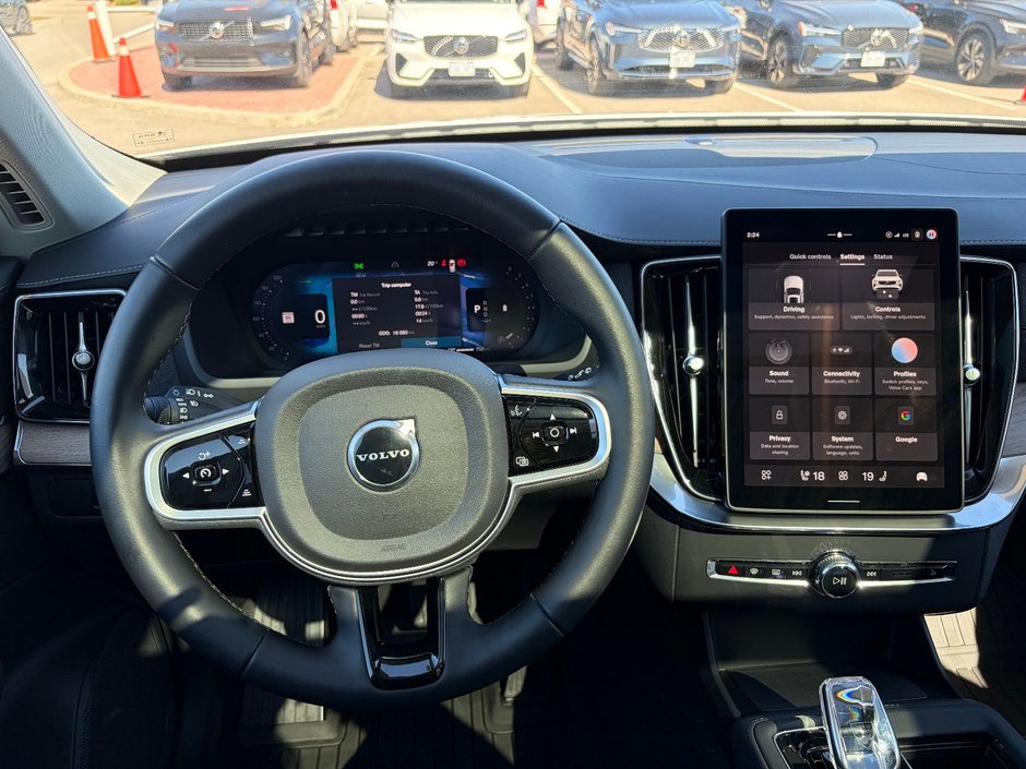 2026 Volvo XC90 PLUS DARK THEME-27