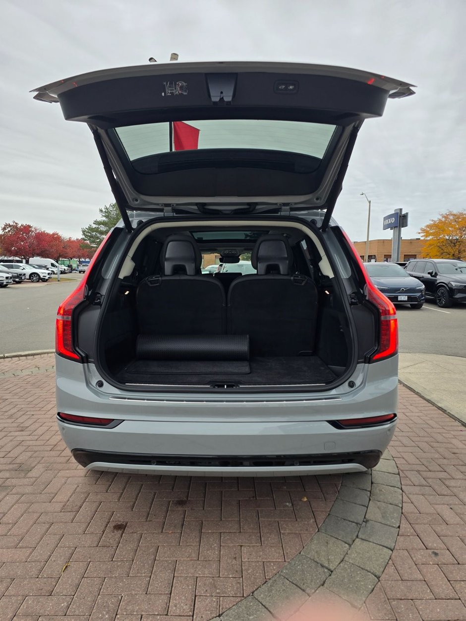2026 Volvo XC90 ULTRA DARK THEME-16