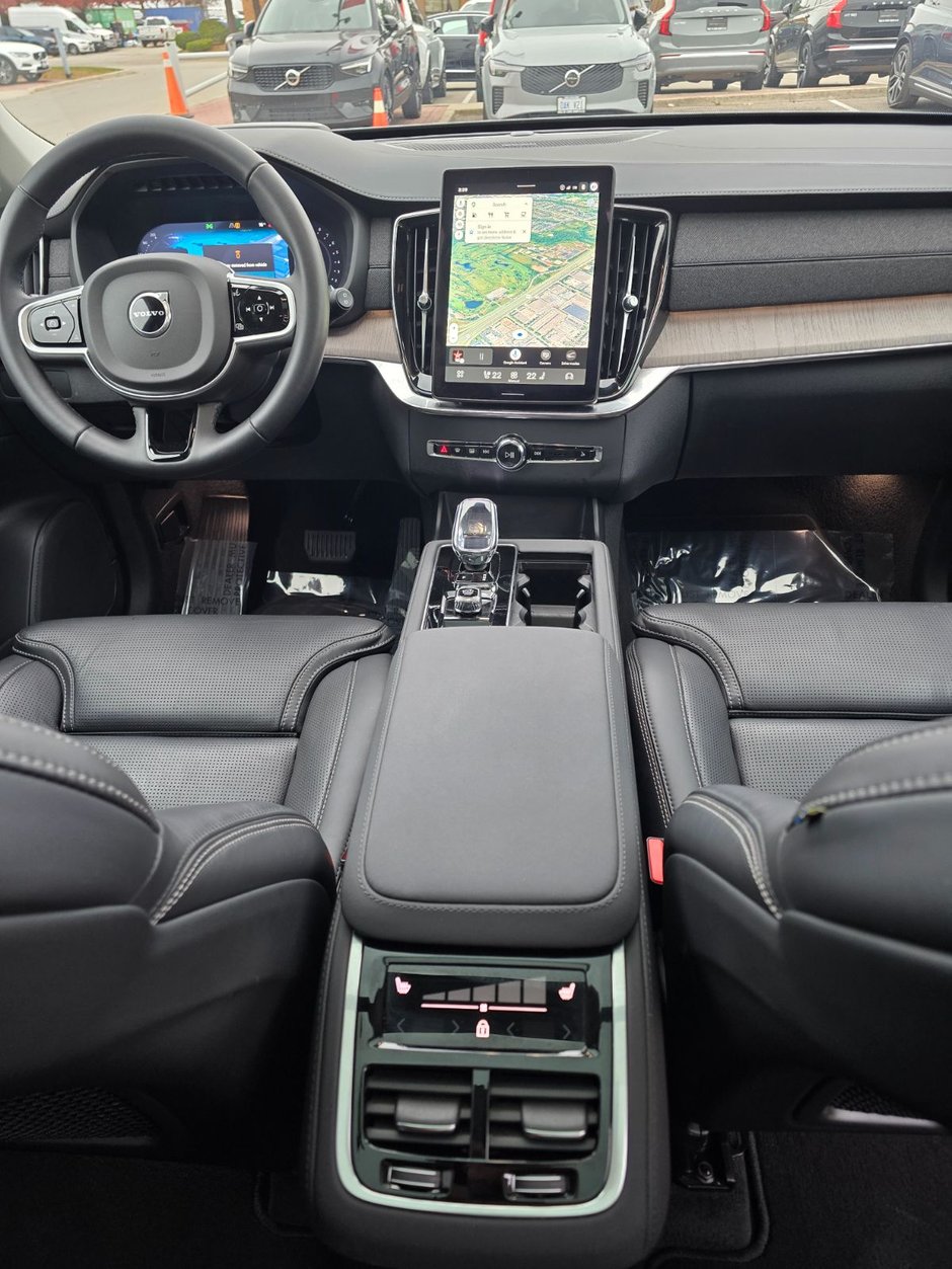 2026 Volvo XC90 ULTRA DARK THEME-22