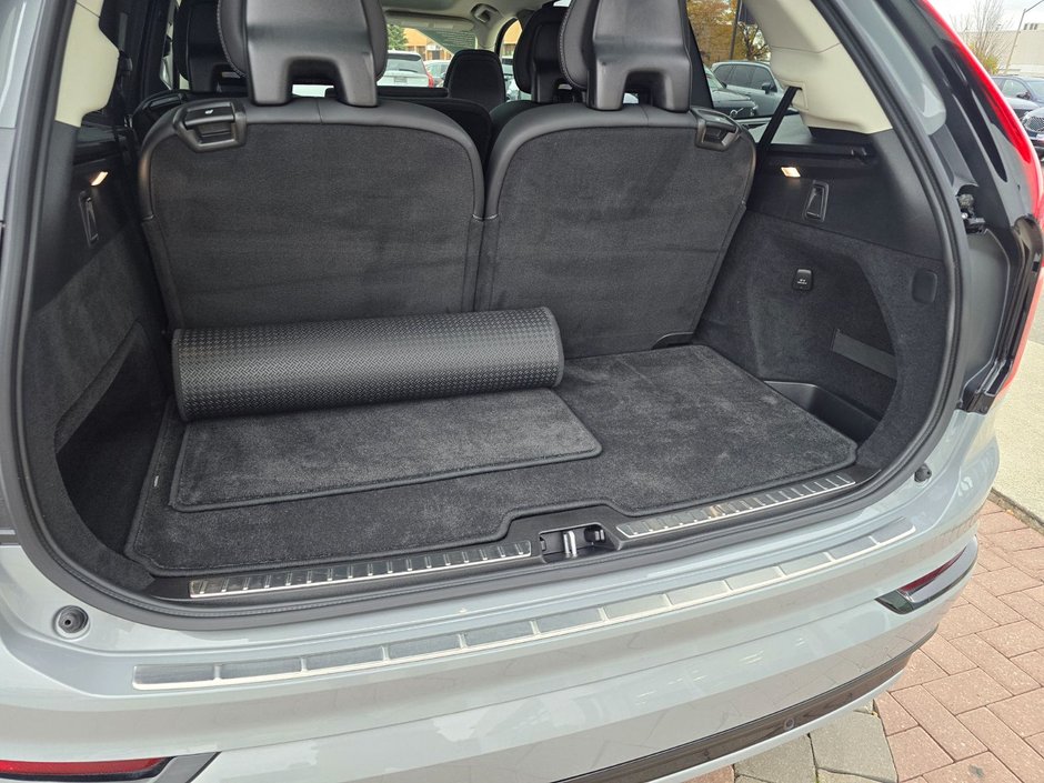2026 Volvo XC90 ULTRA DARK THEME-18