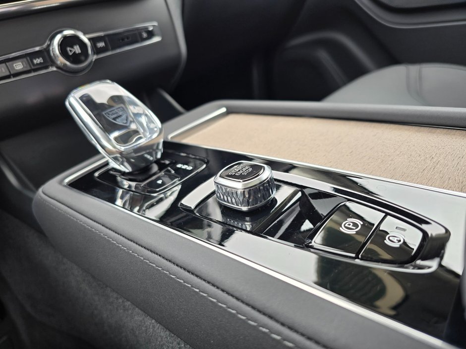 2026 Volvo XC90 PLUS BRIGHT THEME-32