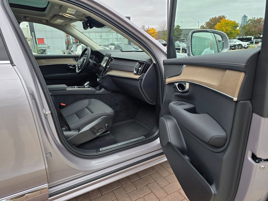 2026 Volvo XC90 PLUS BRIGHT THEME-23