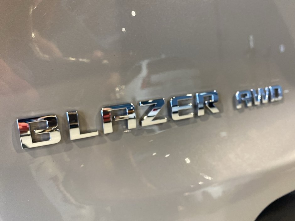 2022 Chevrolet Blazer Premier AWD-28