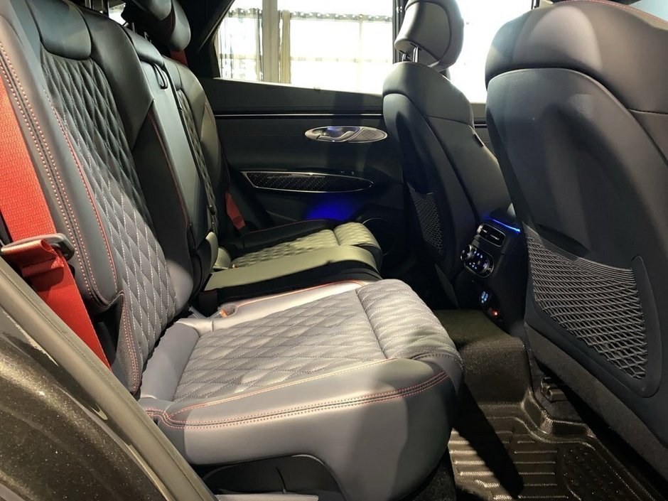 2024 GENESIS GV70 3.5T Sport Plus w/LSD-22