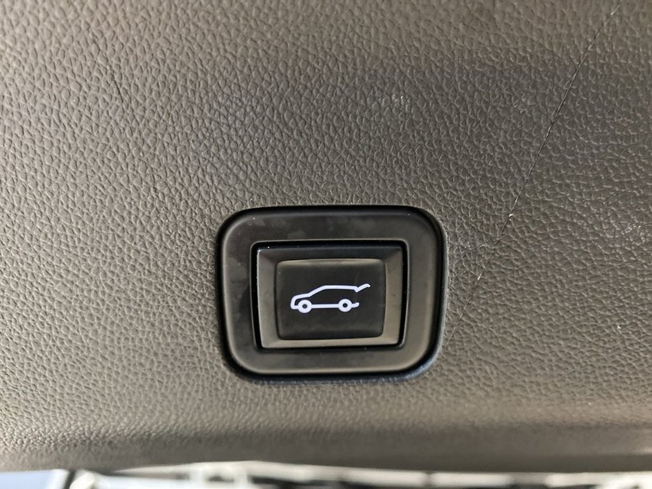 2022 GMC Yukon XL 4x4 SLT-25