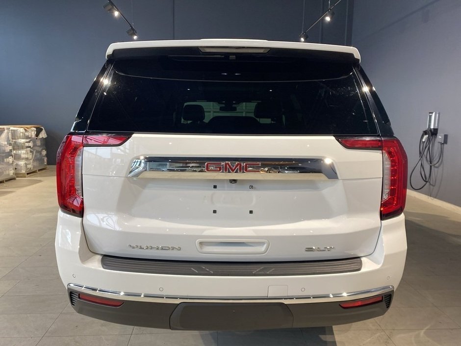2022 GMC Yukon XL 4x4 SLT-3