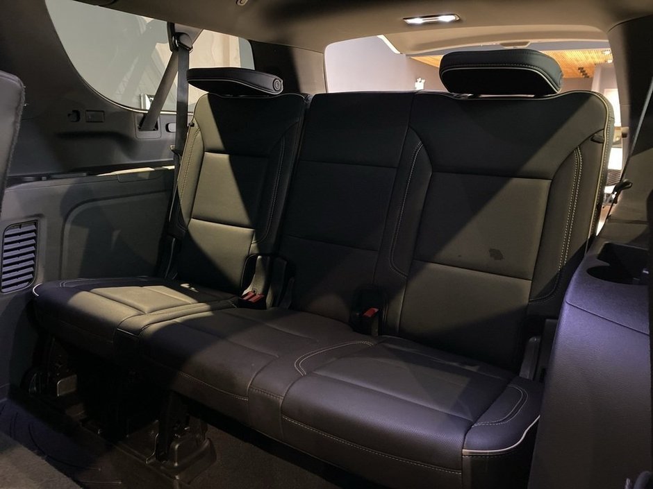 2022 GMC Yukon XL 4x4 SLT-21