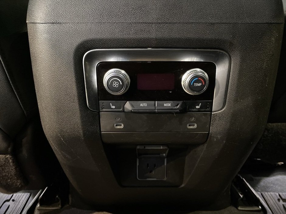 2022 GMC Yukon XL 4x4 SLT-20