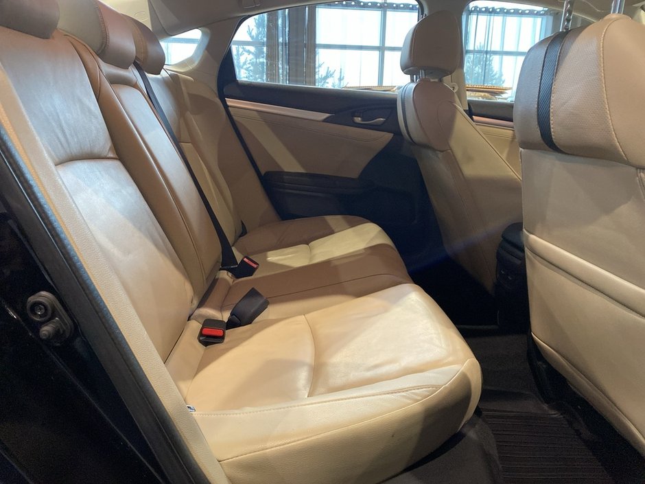 2018 Honda Civic Sedan Touring CVT-20