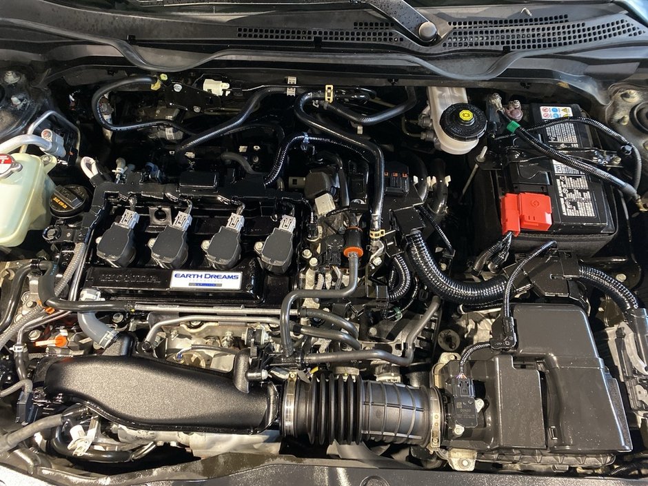 2018 Honda Civic Sedan Touring CVT-24