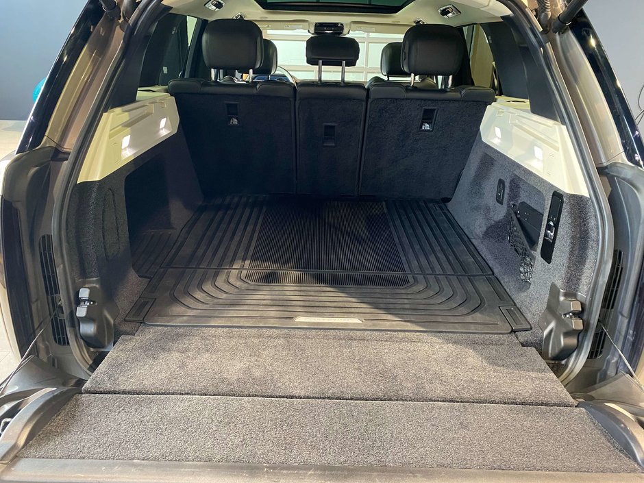 2023 Land Rover New Range Rover P530 SE SWB-20