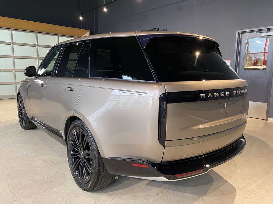 2023 Land Rover New Range Rover P530 SE SWB-2