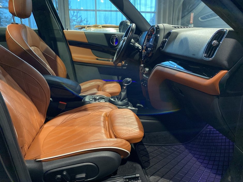 2022 MINI COOPER SE Countryman ALL4 Cooper SE-21