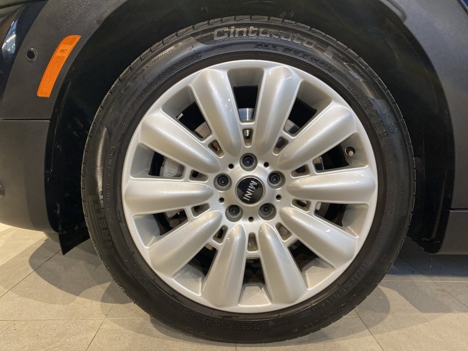 2022 MINI COOPER SE Countryman ALL4 Cooper SE-8