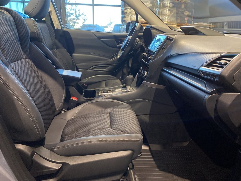 2023 Subaru Forester Touring 2.5L CVT-24