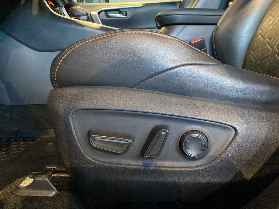 2019 Toyota RAV4 AWD Trail-13