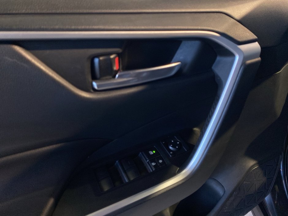 2019 Toyota RAV4 AWD Trail-11