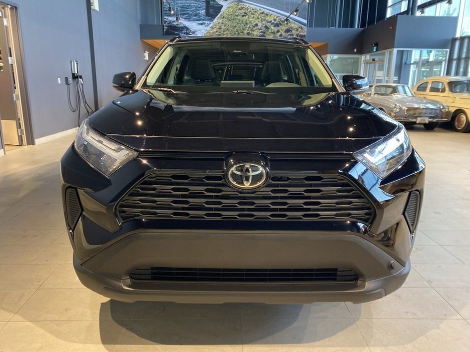 2022 Toyota RAV4 XLE AWD-7